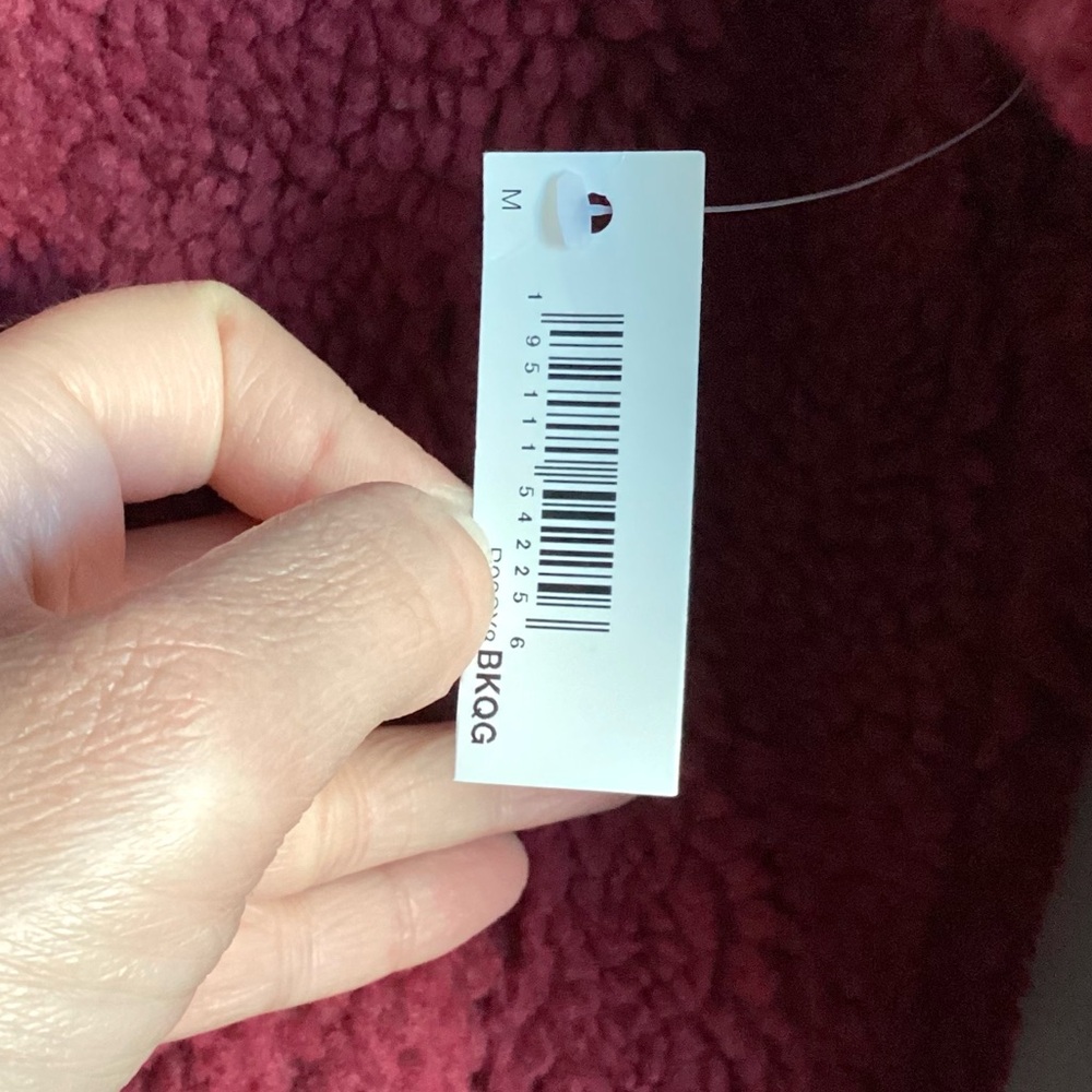 \Amazon Essentials\ Kid’s NWT Sherpa Jacket - Picture 10 of 16
